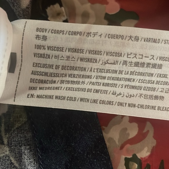 Holister Navy Floral Button Front Tank Top, Sz XS - Picture 5 of 9